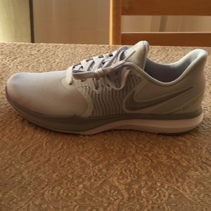 W NIKE IN-SEASON TR 8